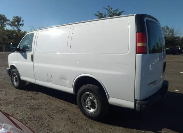 Photo 2 VIN: 1GCWGFCA9C1159093 - CHEVROLET EXPRESS CARGO VAN 