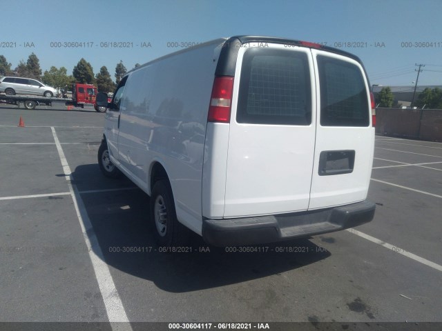 Photo 2 VIN: 1GCWGFCA9C1192532 - CHEVROLET EXPRESS CARGO VAN 