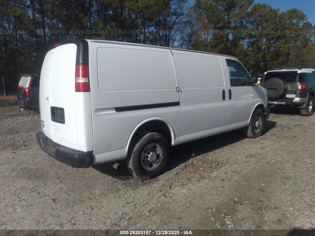 Photo 3 VIN: 1GCWGFCA9D1144434 - CHEVROLET EXPRESS CARGO VAN 