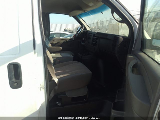 Photo 4 VIN: 1GCWGFCA9D1150816 - CHEVROLET EXPRESS CARGO VAN 