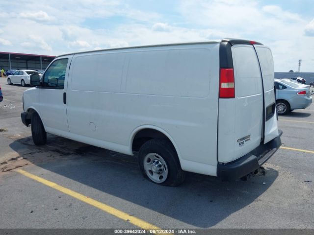 Photo 2 VIN: 1GCWGFCA9E1198205 - CHEVROLET EXPRESS 