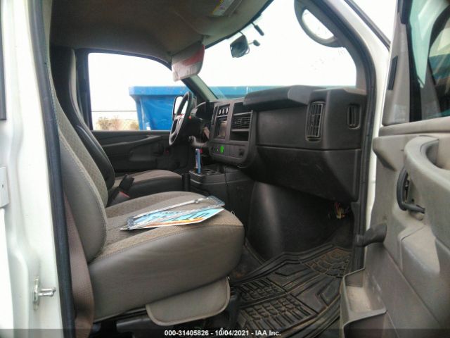 Photo 4 VIN: 1GCWGFCAXB1174684 - CHEVROLET EXPRESS CARGO VAN 