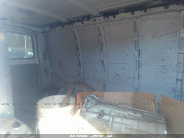 Photo 7 VIN: 1GCWGFCAXB1178833 - CHEVROLET EXPRESS CARGO VAN 