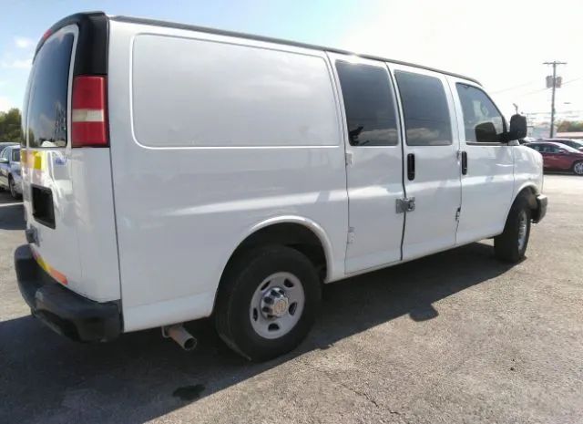 Photo 3 VIN: 1GCWGFCB2D1902302 - CHEVROLET EXPRESS 2500 