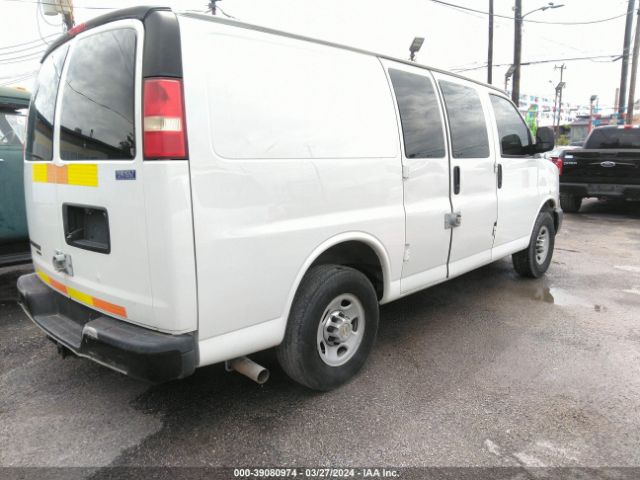 Photo 3 VIN: 1GCWGFCB2D1902302 - CHEVROLET EXPRESS 2500 