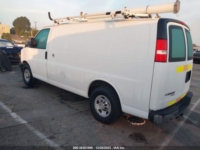 Photo 2 VIN: 1GCWGFCB3E1132872 - CHEVROLET EXPRESS 2500 