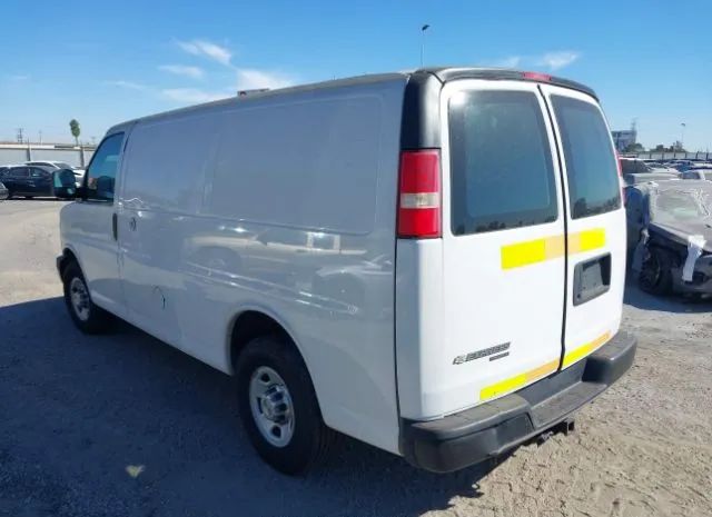 Photo 2 VIN: 1GCWGFCB5C1117495 - CHEVROLET EXPRESS G2 