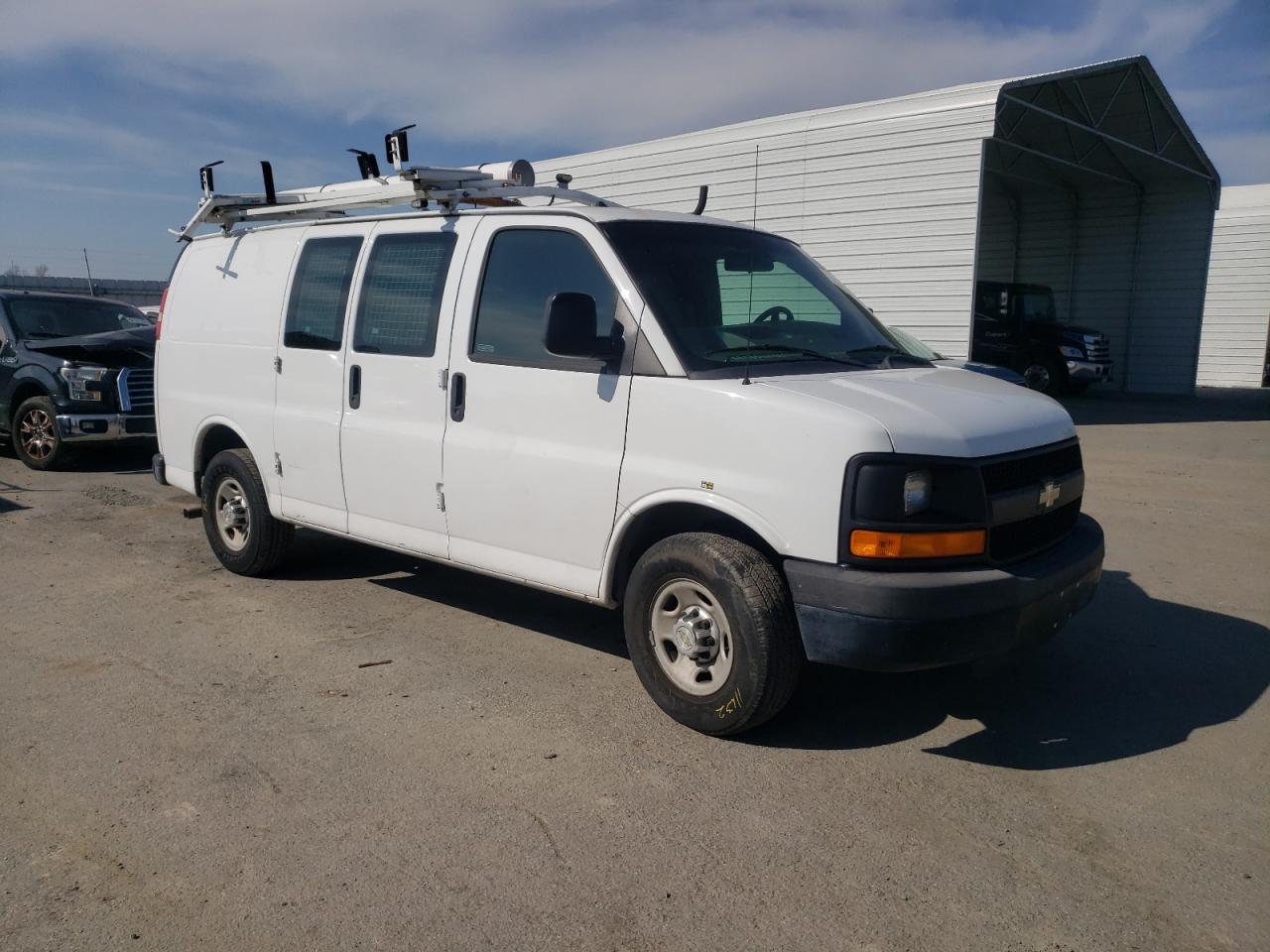 Photo 3 VIN: 1GCWGFCB5D1902441 - CHEVROLET EXPRESS 