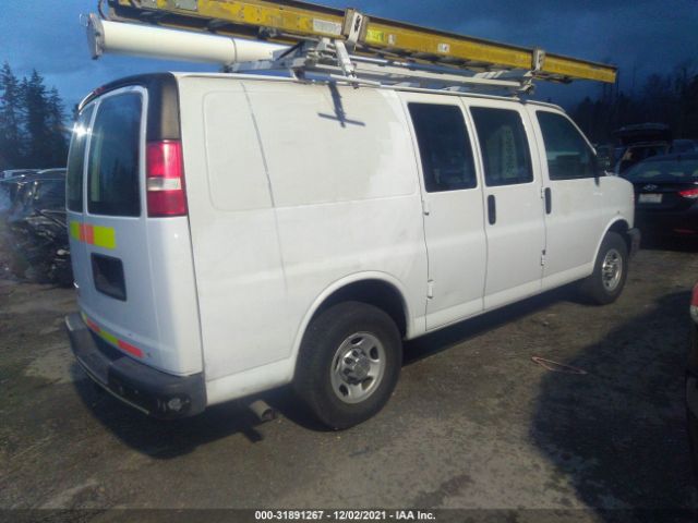 Photo 3 VIN: 1GCWGFCBXC1125625 - CHEVROLET EXPRESS CARGO VAN 