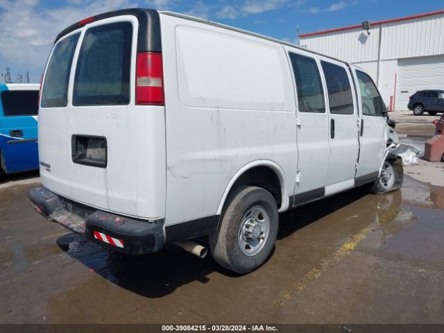 Photo 3 VIN: 1GCWGFCF0F1103785 - CHEVROLET EXPRESS 2500 