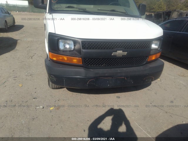 Photo 5 VIN: 1GCWGFCF4F1209172 - CHEVROLET EXPRESS CARGO VAN 