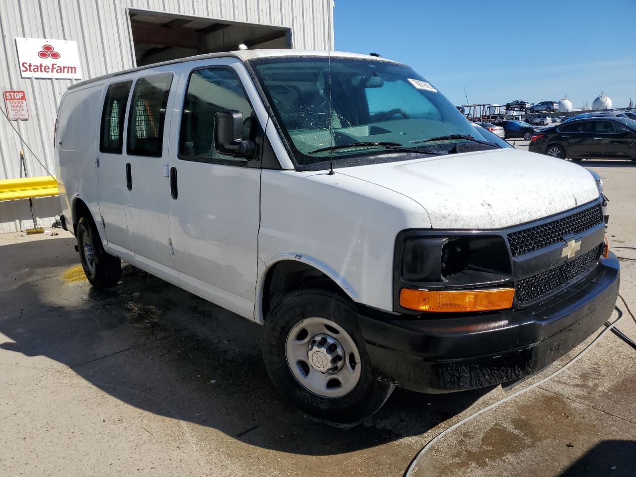 Photo 3 VIN: 1GCWGFCF5F1162606 - CHEVROLET EXPRESS 