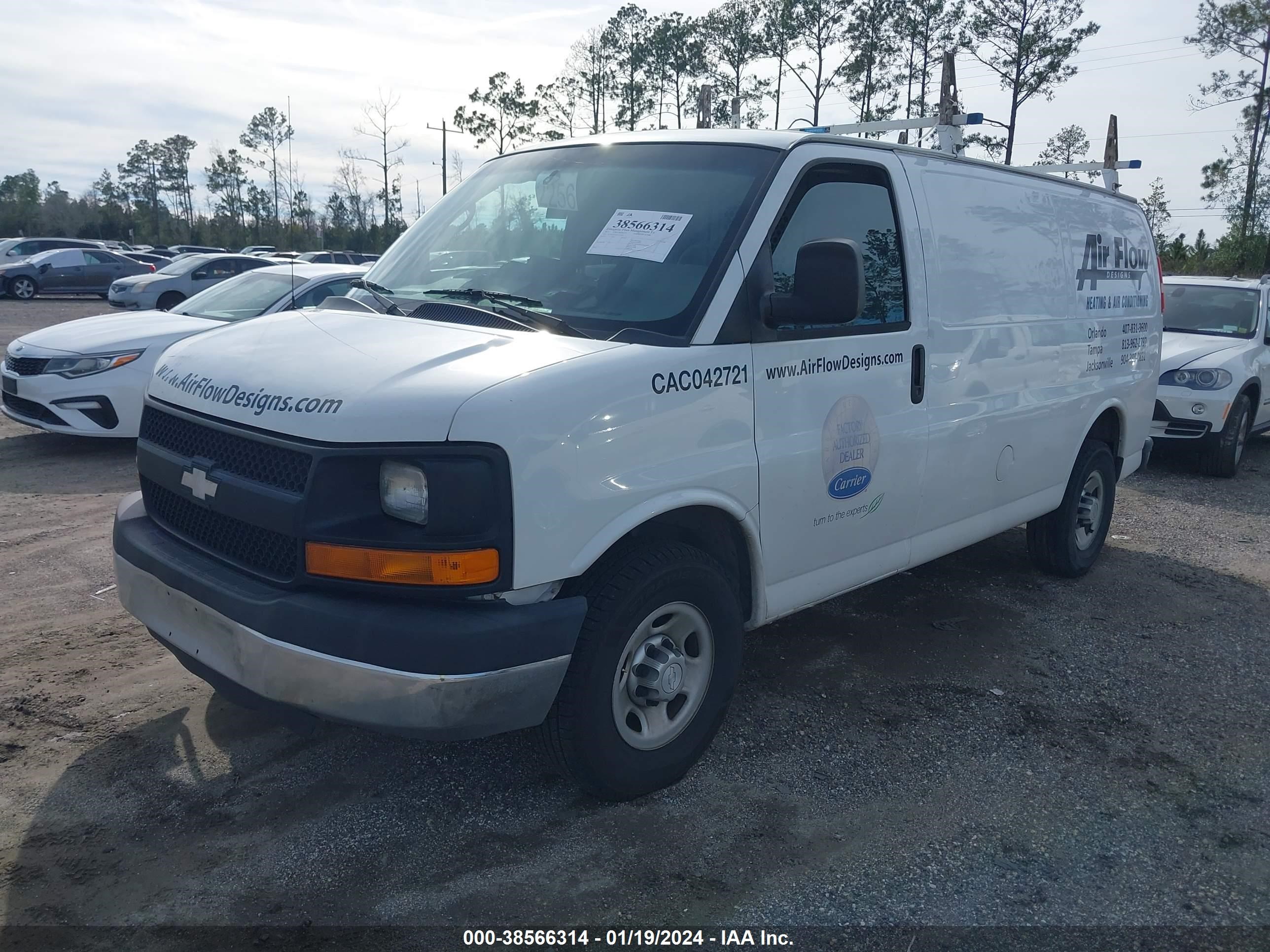 Photo 1 VIN: 1GCWGFCF6F1273679 - CHEVROLET EXPRESS 