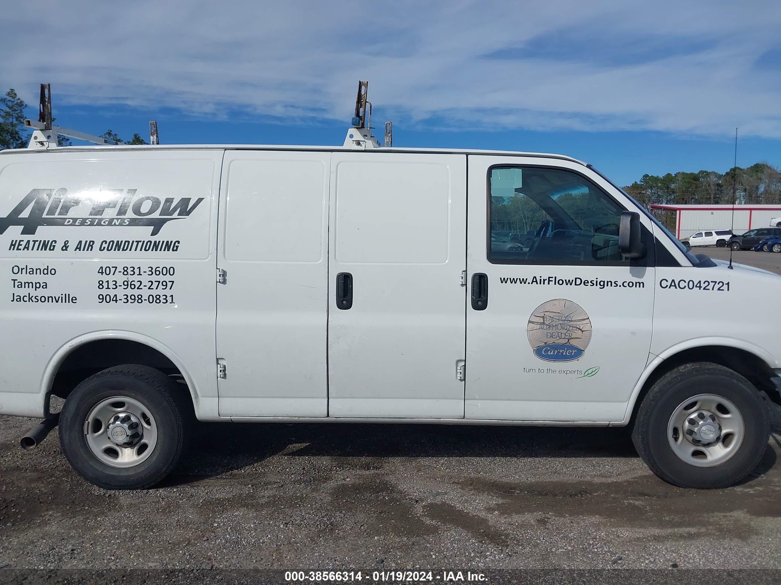 Photo 12 VIN: 1GCWGFCF6F1273679 - CHEVROLET EXPRESS 