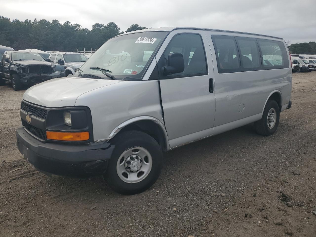 Photo 1 VIN: 1GCWGFCF6F1284018 - CHEVROLET EXPRESS 