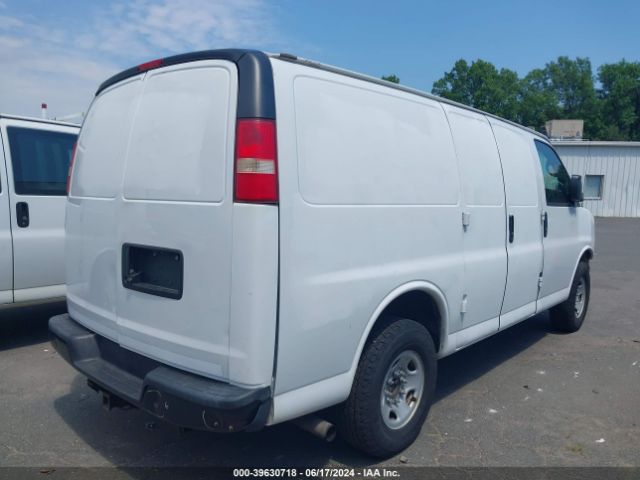 Photo 3 VIN: 1GCWGFCF7F1153910 - CHEVROLET EXPRESS 