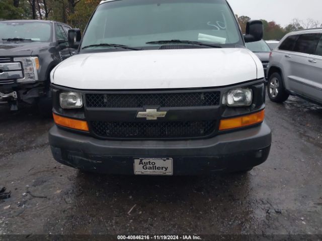 Photo 5 VIN: 1GCWGFCF8F1258102 - CHEVROLET EXPRESS 