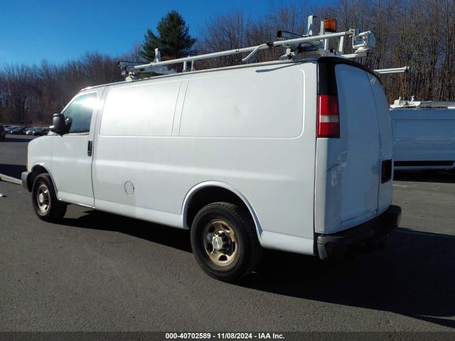 Photo 2 VIN: 1GCWGFCFXF1152525 - CHEVROLET EXPRESS 