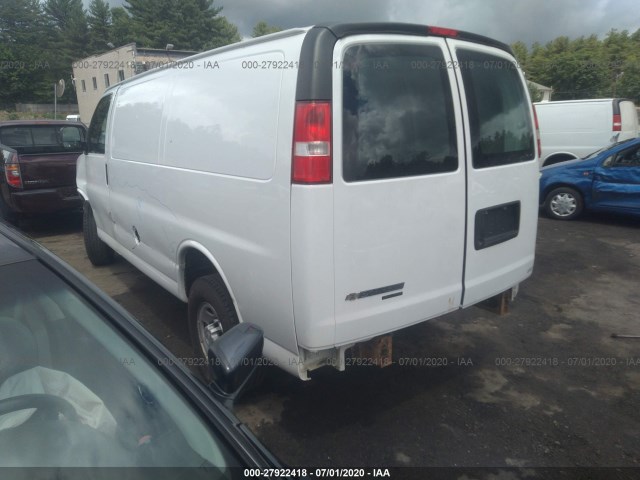 Photo 2 VIN: 1GCWGFCFXF1182513 - CHEVROLET EXPRESS CARGO VAN 