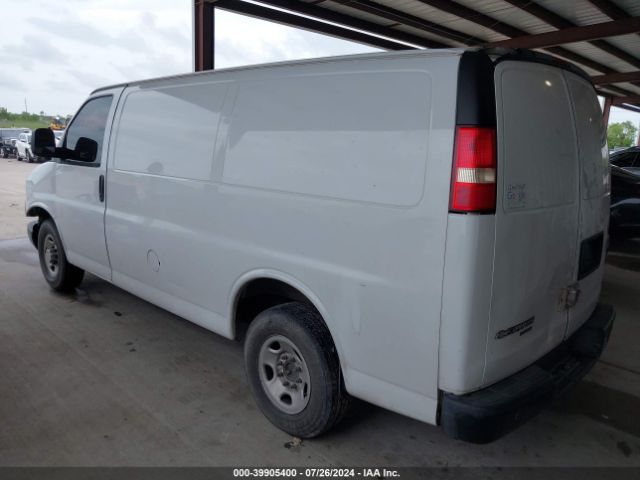 Photo 2 VIN: 1GCWGFCFXF1252043 - CHEVROLET EXPRESS 