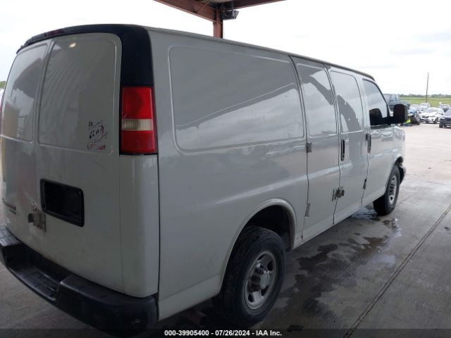 Photo 3 VIN: 1GCWGFCFXF1252043 - CHEVROLET EXPRESS 