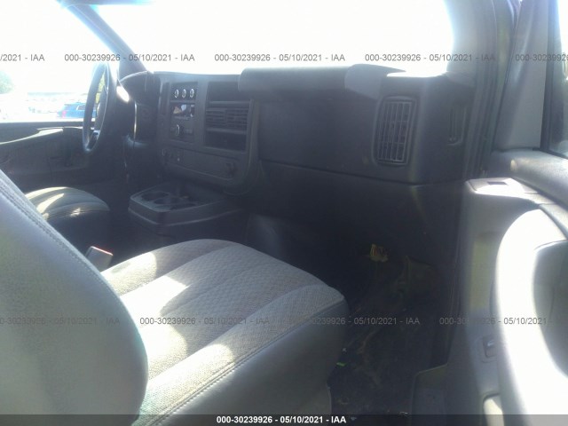 Photo 4 VIN: 1GCWGFCG1E1162447 - CHEVROLET EXPRESS CARGO VAN 