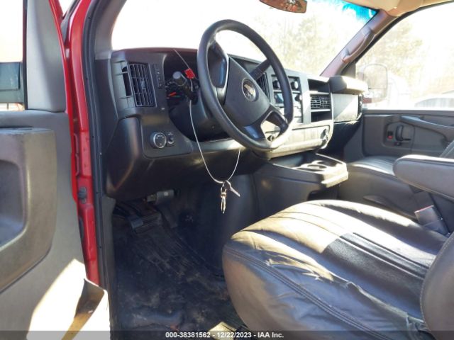 Photo 4 VIN: 1GCWGFCG3B1116355 - CHEVROLET EXPRESS 2500 