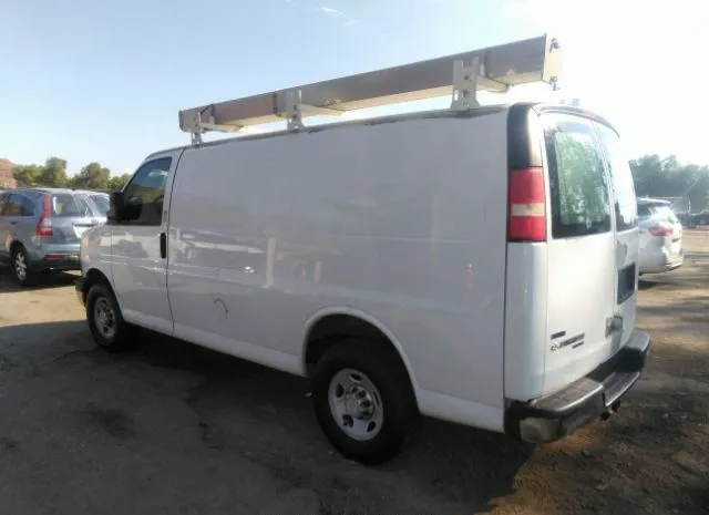 Photo 2 VIN: 1GCWGFCG6C1105755 - CHEVROLET EXPRESS CARGO VAN 