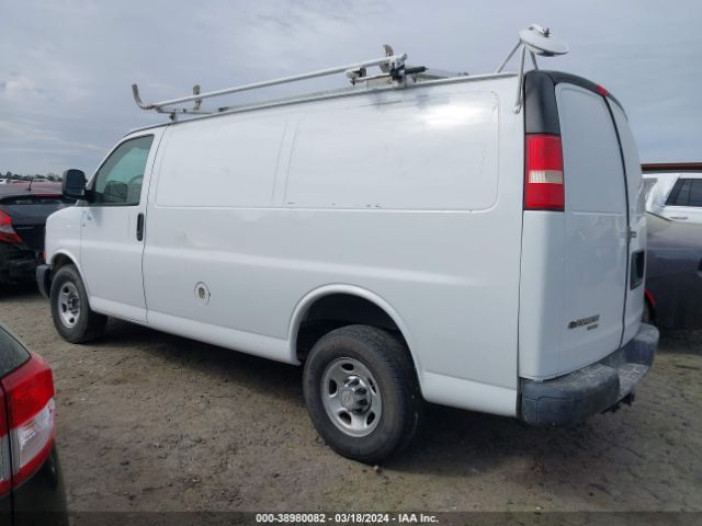 Photo 2 VIN: 1GCWGFCGXE1164570 - CHEVROLET EXPRESS G2500 