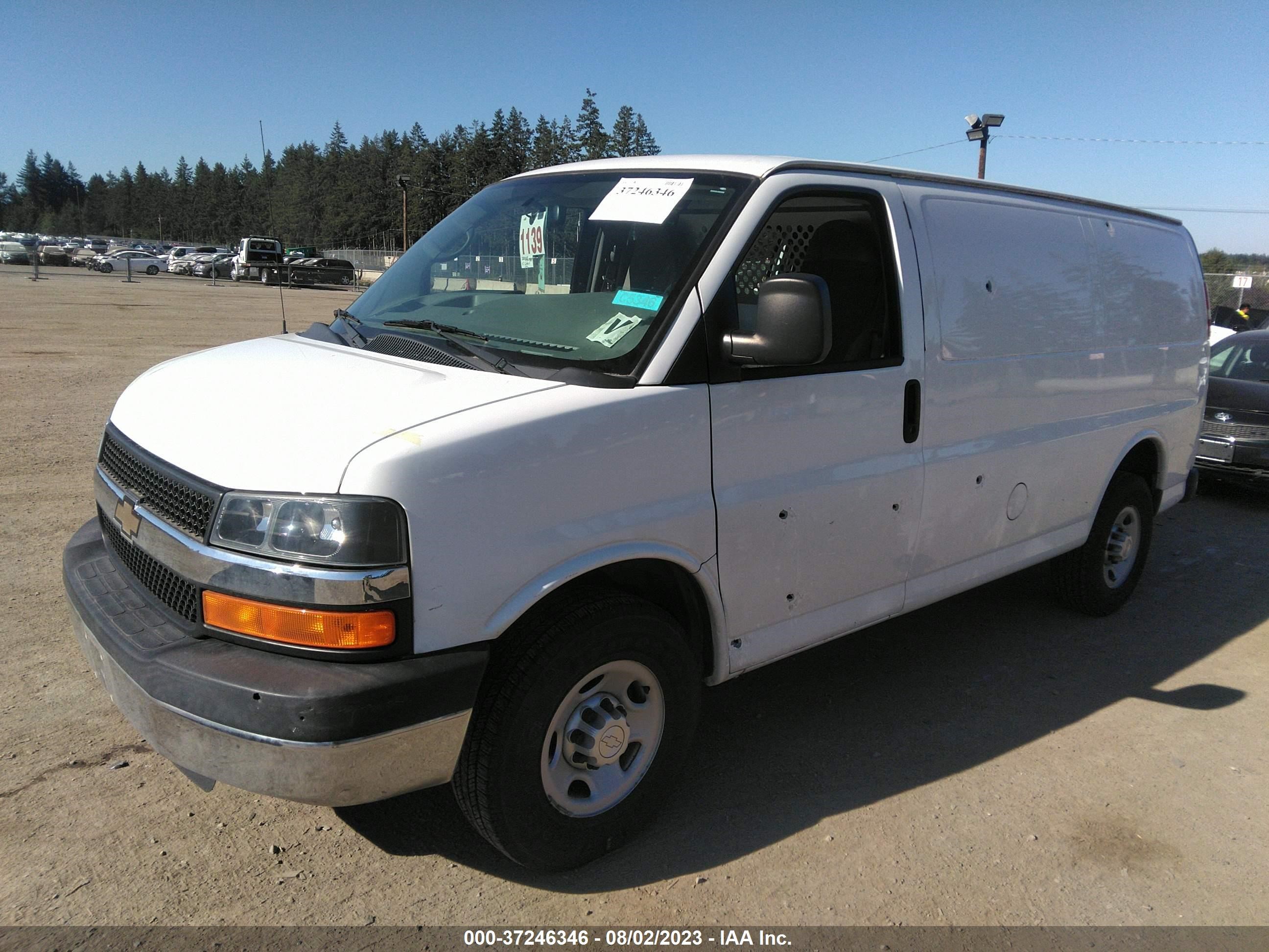 Photo 1 VIN: 1GCWGFCGXF1213929 - CHEVROLET EXPRESS 