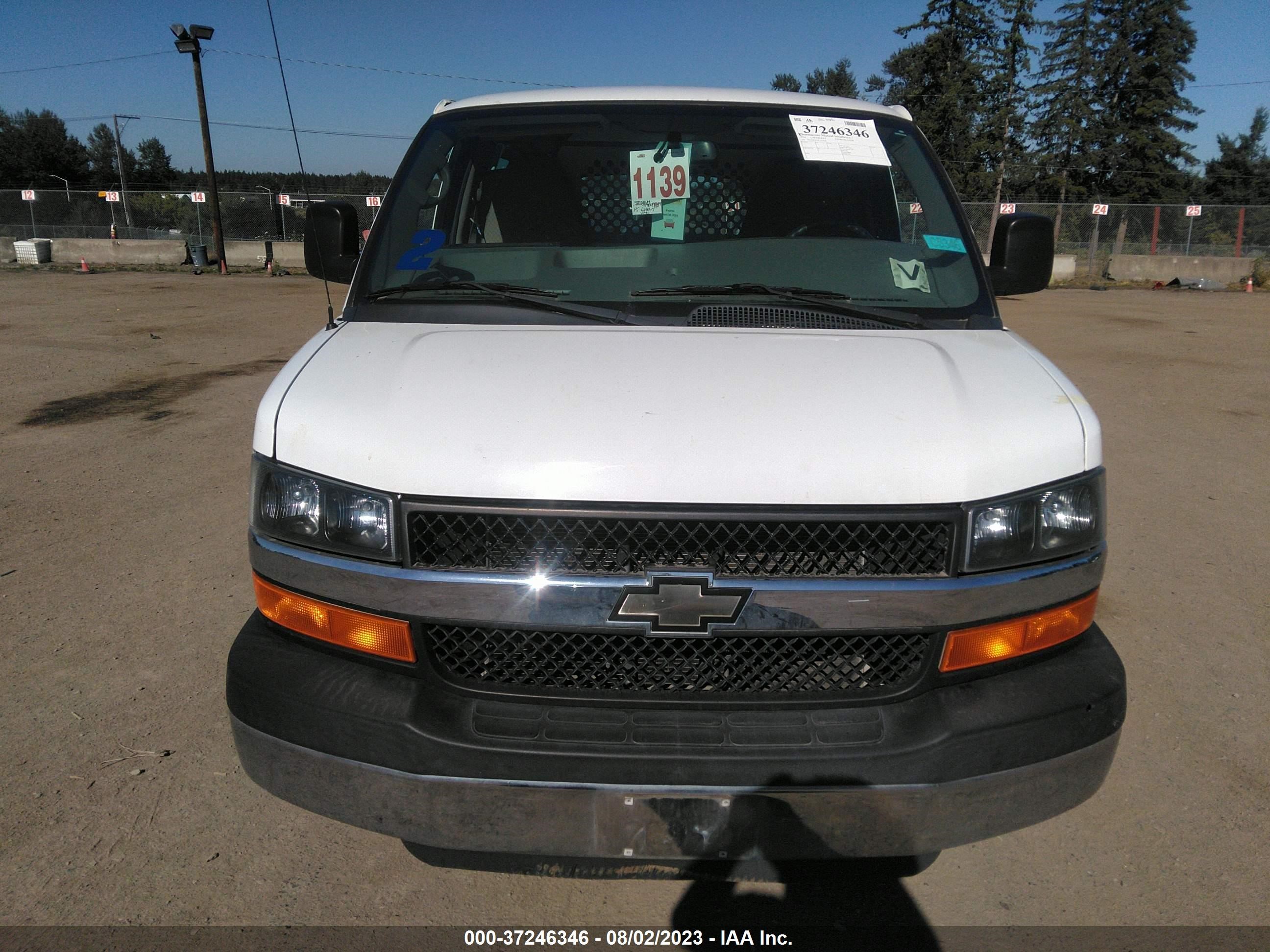 Photo 11 VIN: 1GCWGFCGXF1213929 - CHEVROLET EXPRESS 