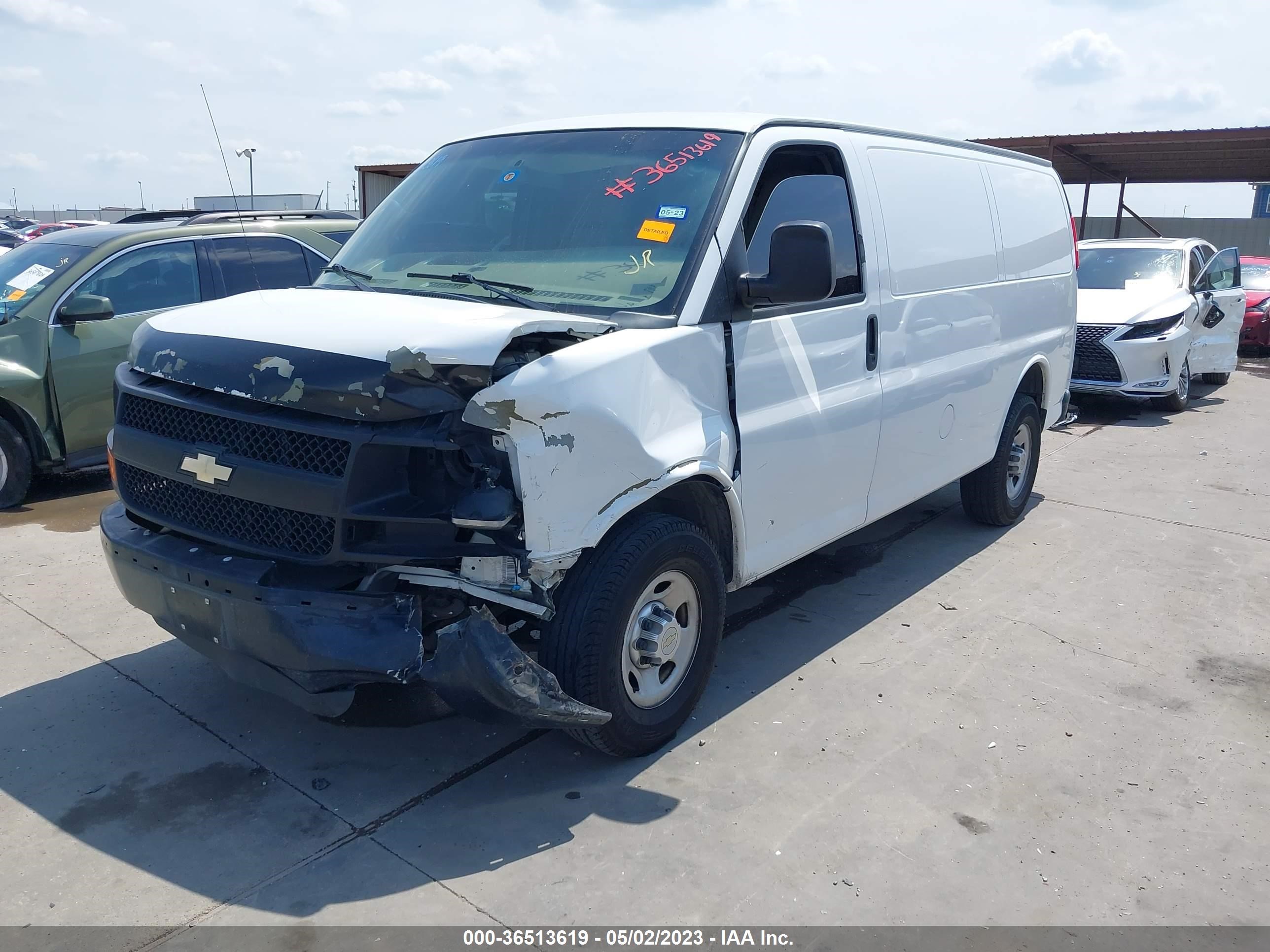 Photo 1 VIN: 1GCWGFFA1B1151256 - CHEVROLET EXPRESS 