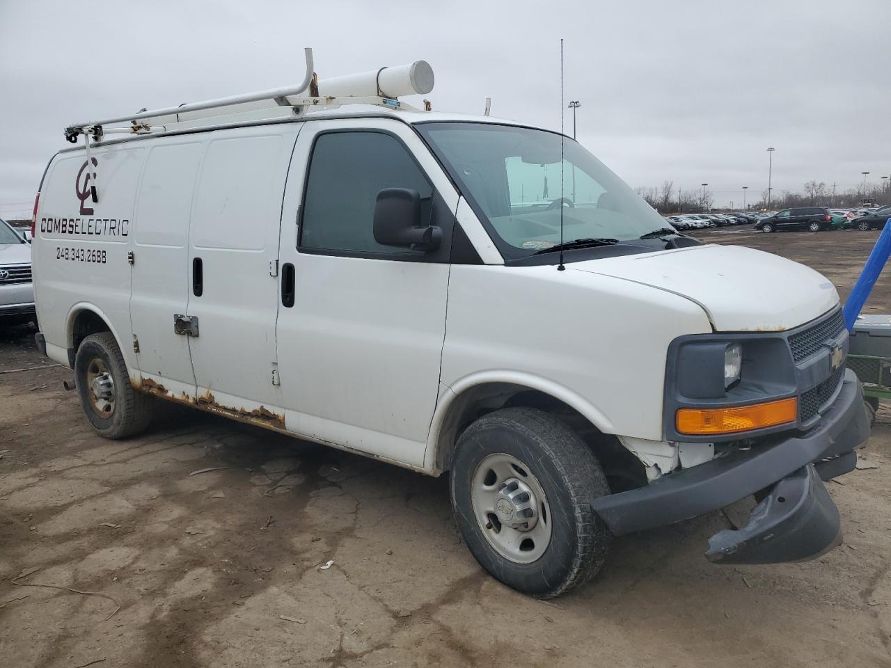 Photo 4 VIN: 1GCWGFFA2B1104608 - CHEVROLET EXPRESS 