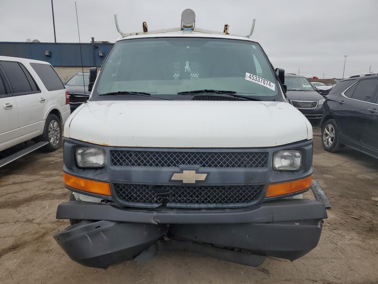 Photo 5 VIN: 1GCWGFFA2B1104608 - CHEVROLET EXPRESS 