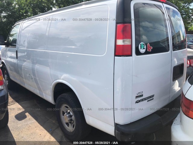 Photo 2 VIN: 1GCWGFFA2C1109812 - CHEVROLET EXPRESS CARGO VAN 