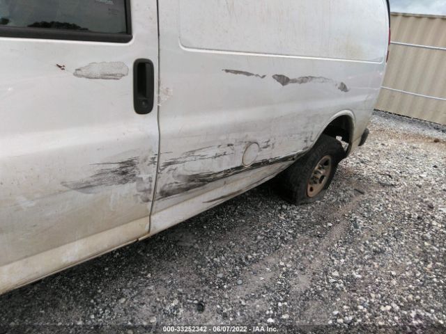 Photo 5 VIN: 1GCWGFFA9D1110246 - CHEVROLET EXPRESS CARGO VAN 