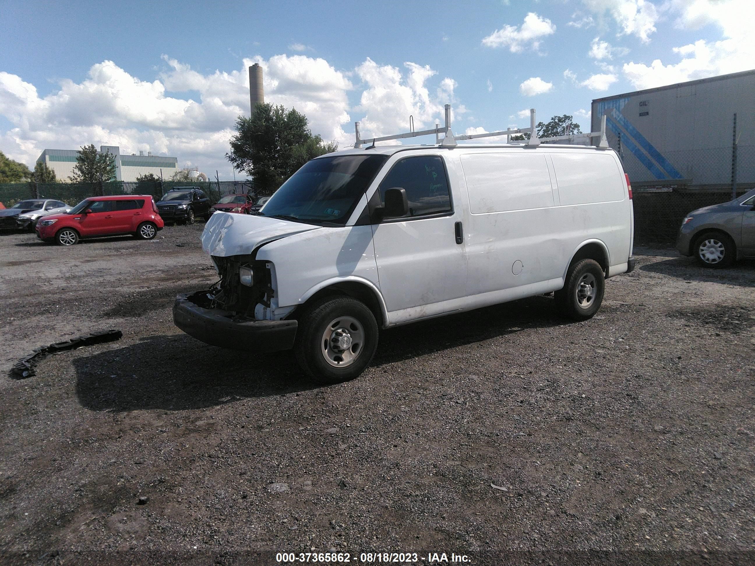 Photo 1 VIN: 1GCWGFFF4F1106586 - CHEVROLET EXPRESS 