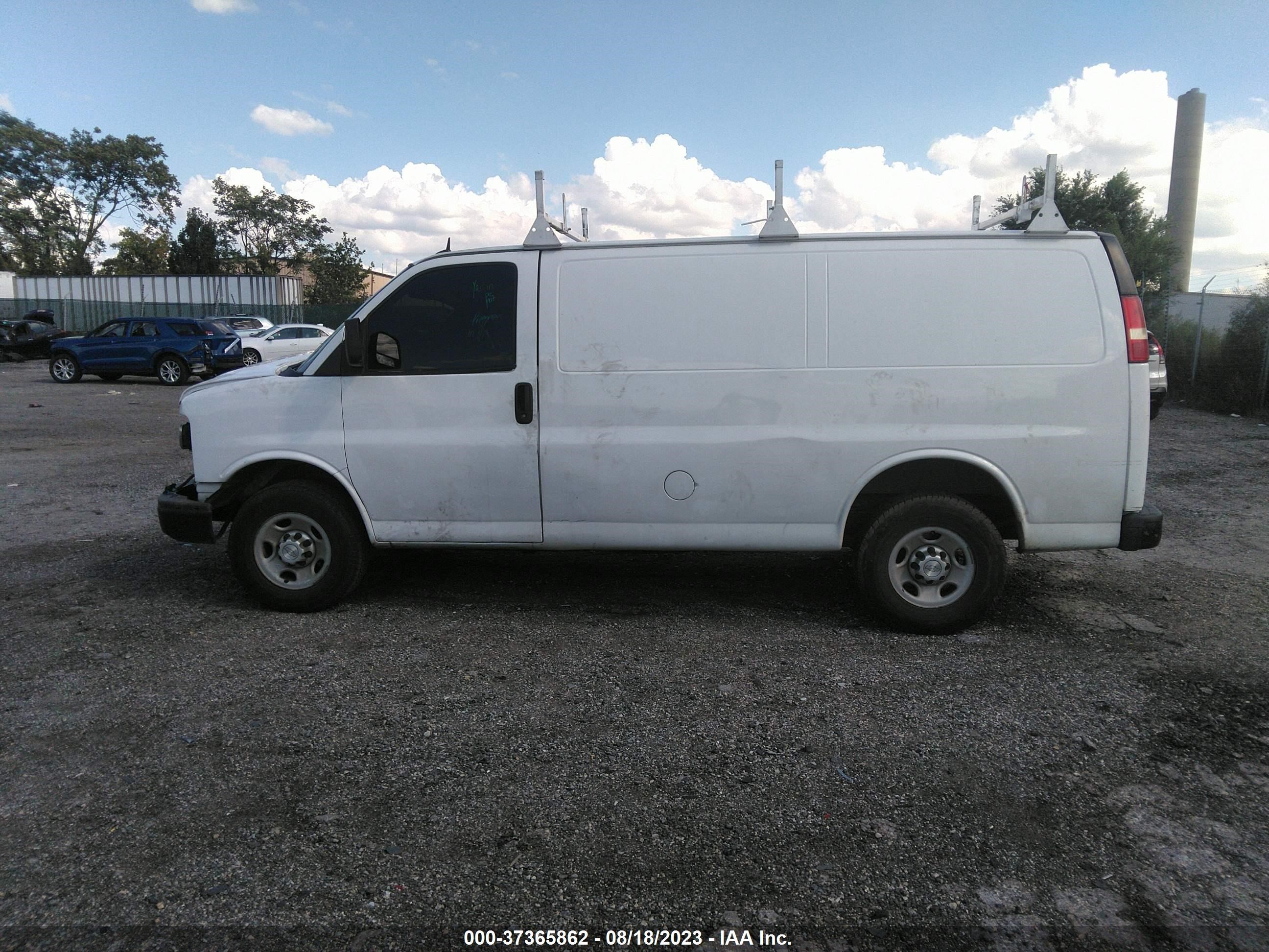 Photo 14 VIN: 1GCWGFFF4F1106586 - CHEVROLET EXPRESS 