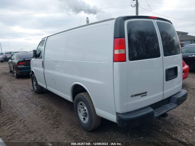 Photo 2 VIN: 1GCWGFFF8F1103027 - CHEVROLET EXPRESS CARGO VAN 