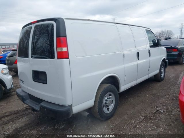 Photo 3 VIN: 1GCWGFFF8F1103027 - CHEVROLET EXPRESS CARGO VAN 