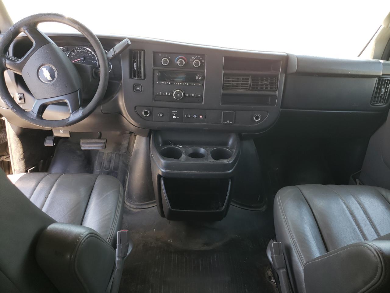 Photo 7 VIN: 1GCWGFFF8F1228920 - CHEVROLET EXPRESS 