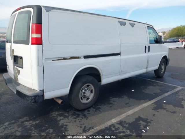 Photo 3 VIN: 1GCWGGBA0B1105770 - CHEVROLET EXPRESS 2500 