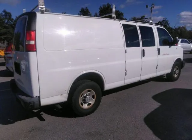 Photo 3 VIN: 1GCWGGBA7D1169534 - CHEVROLET EXPRESS CARGO VAN 