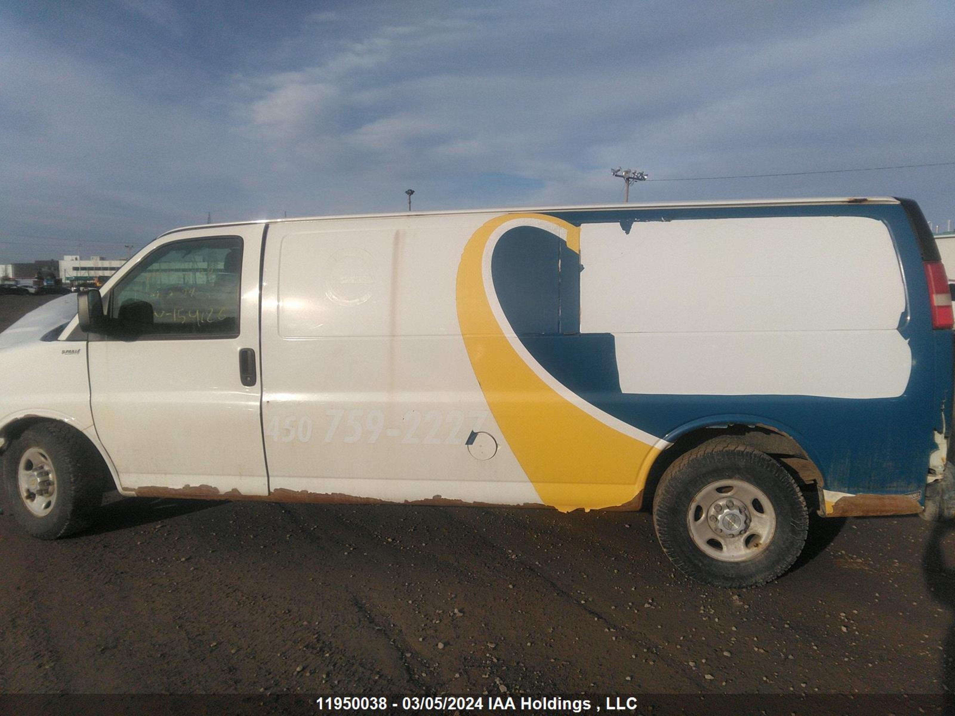 Photo 13 VIN: 1GCWGGBA9B1154126 - CHEVROLET EXPRESS 