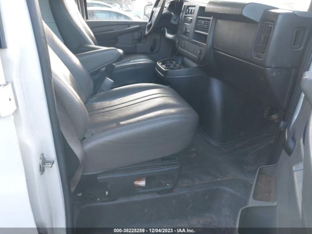 Photo 4 VIN: 1GCWGGCA1D1146832 - CHEVROLET EXPRESS G2500 