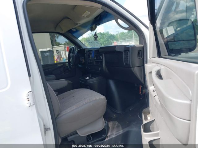 Photo 4 VIN: 1GCWGGCA2B1166746 - CHEVROLET EXPRESS CARGO VAN 