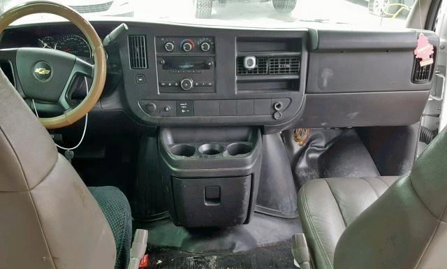 Photo 8 VIN: 1GCWGGCA4B1168739 - CHEVROLET EXPRESS 