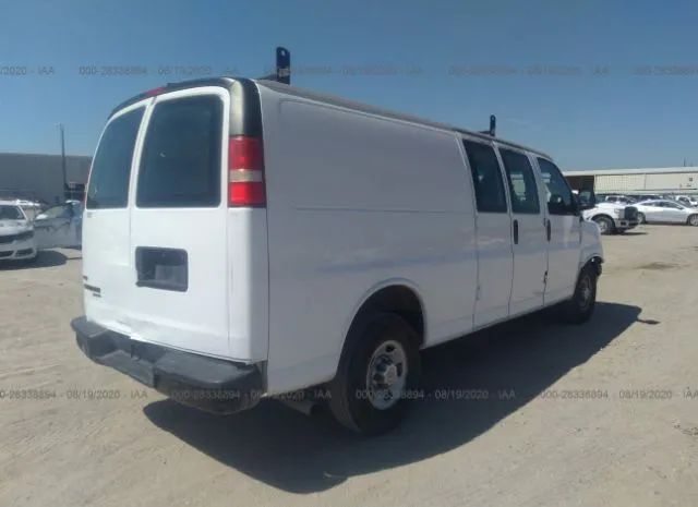 Photo 3 VIN: 1GCWGGCA6C1120371 - CHEVROLET EXPRESS CARGO VAN 