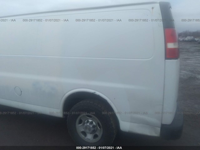 Photo 5 VIN: 1GCWGGCAXE1114799 - CHEVROLET EXPRESS CARGO VAN 