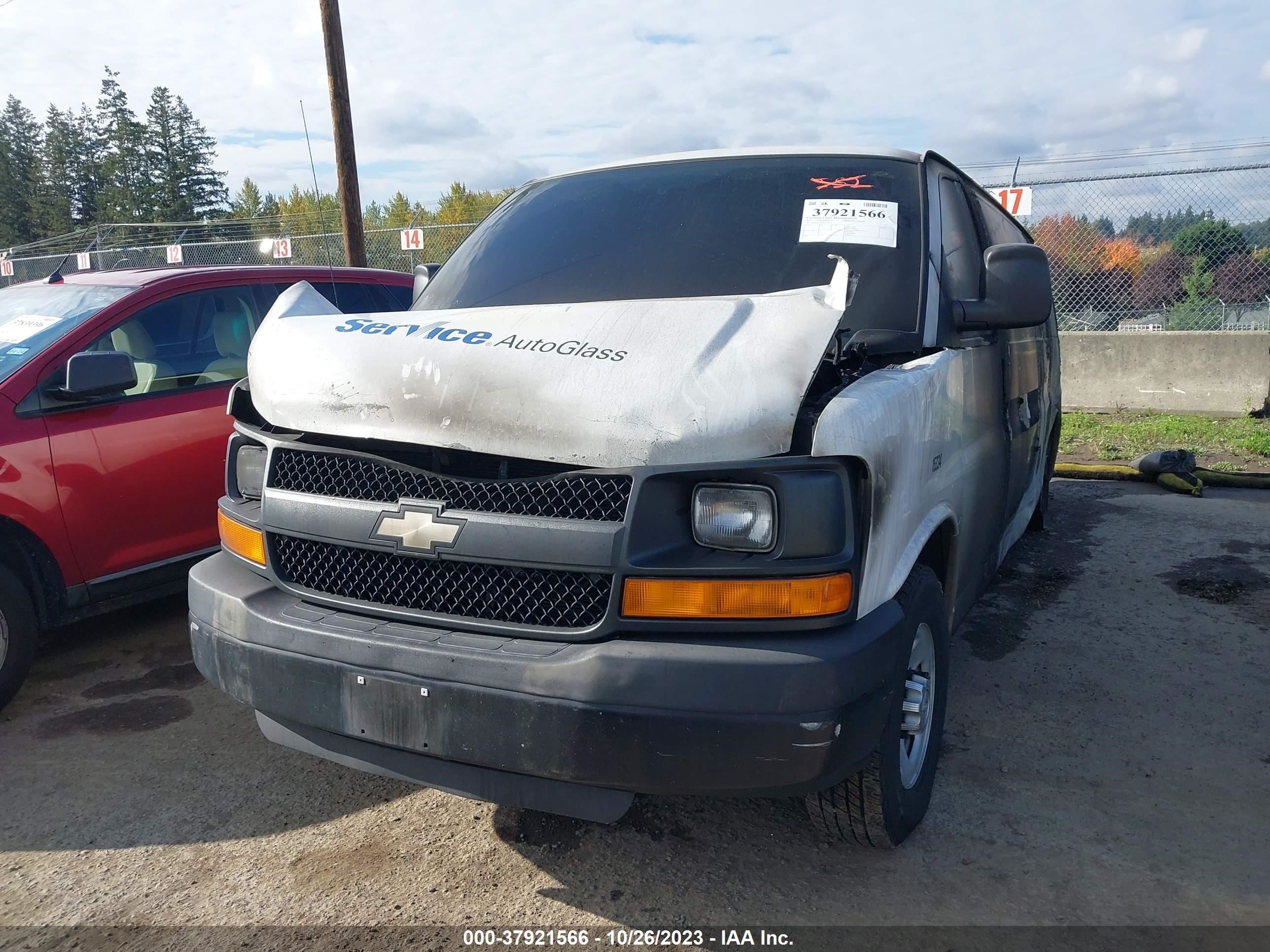 Photo 1 VIN: 1GCWGGCF4F1164174 - CHEVROLET EXPRESS 